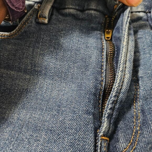 Good American Straight Leg Indigo 201 - Picture 5 of 9